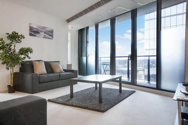 Mj Shortstay Whiteman St Apartment Melbourne Exterior photo